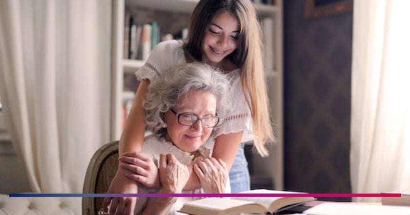 nonna-nipote-memoria-anziani-integratori-lettura-mente